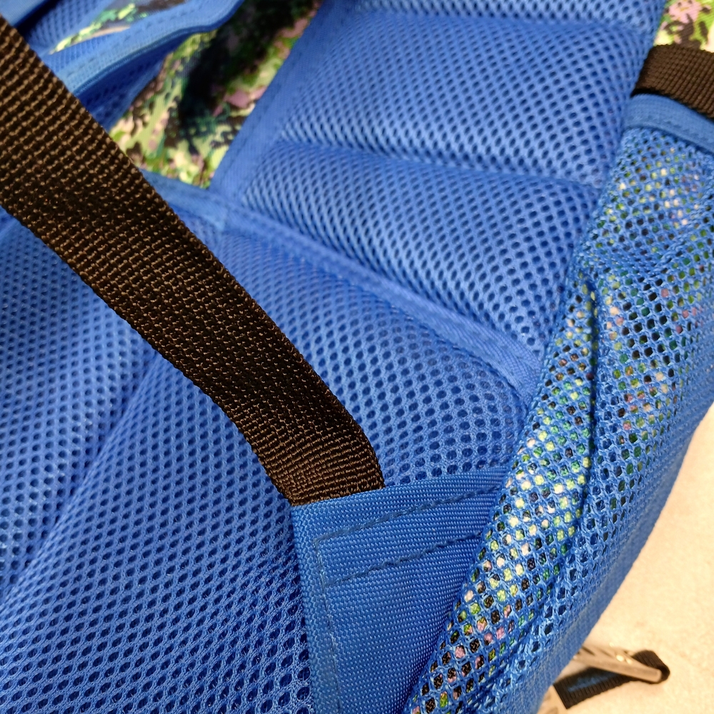 High Sierra Blue and Green Backpack - Picture 15 of 15